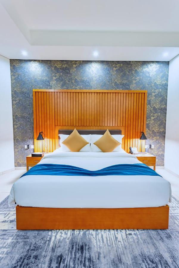 Alisa Hotel ทีมา ภายนอก รูปภาพ