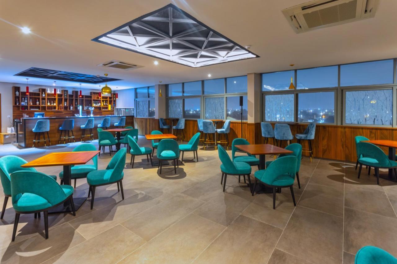 Alisa Hotel ทีมา ภายนอก รูปภาพ